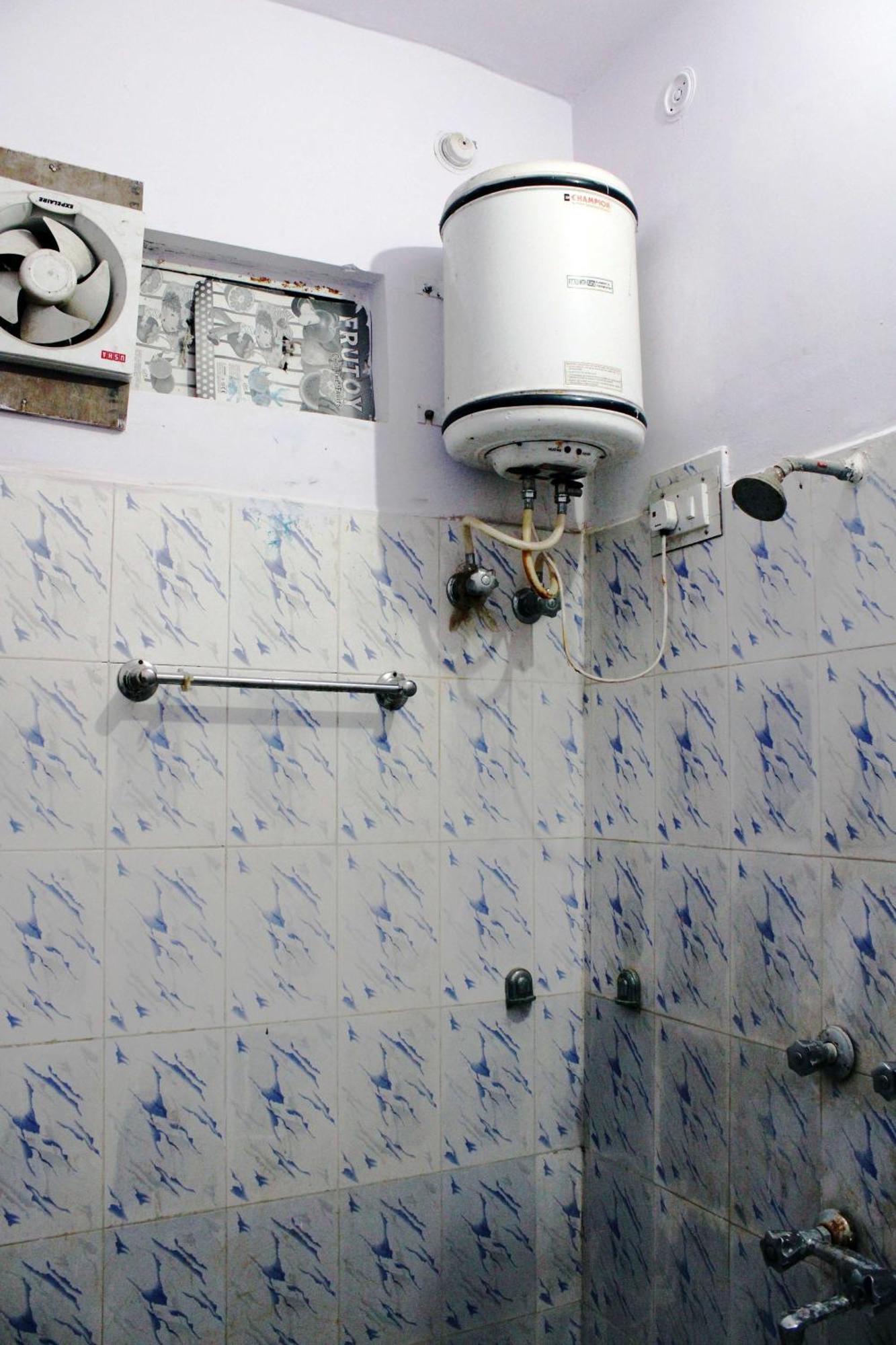 Hotel O Gracious Inn Lucknow Bagian luar foto